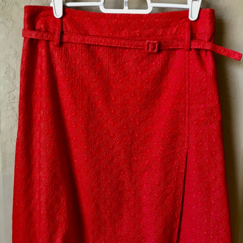 Express pique skirt.